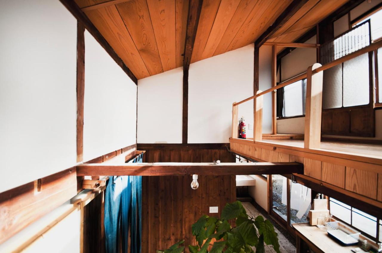 Hostel Saruya Fujiyoshida Extérieur photo